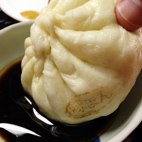 Japan Convenience Store 7-11: Tantanmen Noodles, Shrimp Chili Sauce, Nikuman & Donuts
