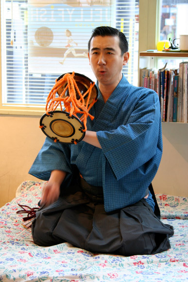 Kyoto Noh Theater Kotsuzumi Drum Performer: Naoyasu Sowa 曽和尚靖