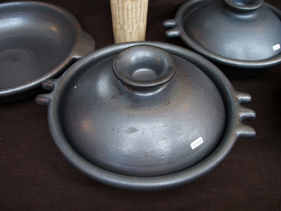 Kyoto's Gojo-Zaka Kiyomizu-yaki Pottery Festival 京都 清水焼き 五条坂 陶器まつり Kyoto's Gojo-Zaka Kiyomizu-yaki Pottery Festival 京都 清水焼き 五条坂 陶器まつり