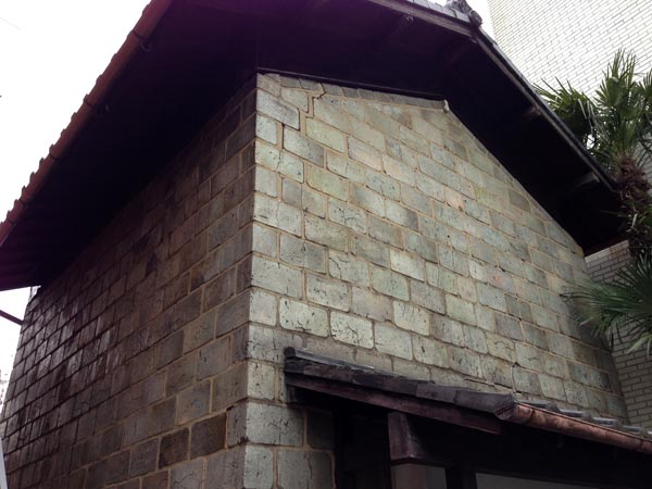 Kyoto Architecture: Kiyomizu Yaki Glazed Ceramic Block Kura Storehouse